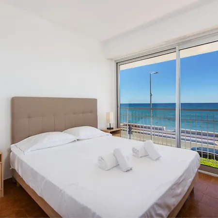 Château Saint Louis Vue Panoramique, *