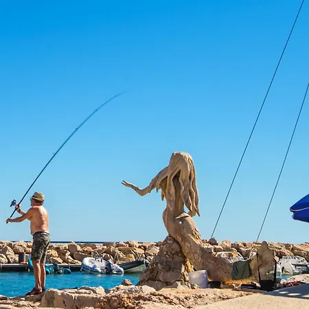 Château Saint Louis Vue Panoramique, *